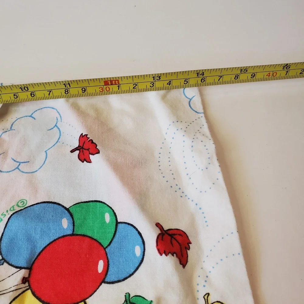 Winnie The Pooh Vintage Small Toddler‎ Pillow Case Umbrella Eeyore Balloons